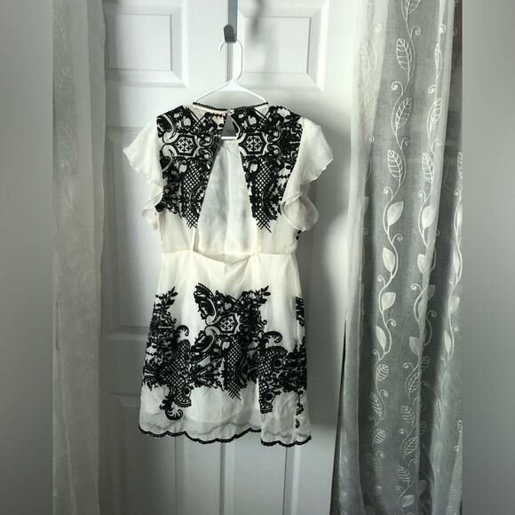 Anthropologie Foxiedox Embroidered  lace mini Dress Ruffle xs pit to pit 17.5” - Picture 14 of 14